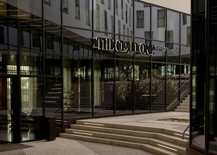 Hotel The Cloud One 4*